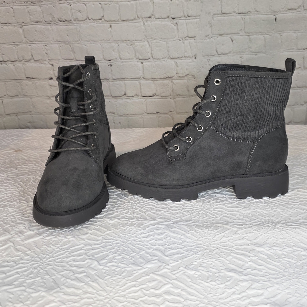 JustFab Demi Knit Lug Sole Combat Boots | Magnet‎ Gray Size 7.5